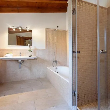 Sleeps 4 Pool Air Con Wifi *