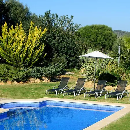 Sleeps 4 Pool Air Con Wifi